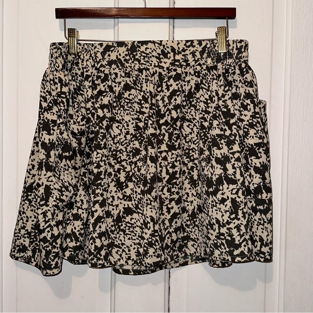 Sounds and Matter Pacsun Women’s Oyster Gray Lined Skirt Size Extra Large
